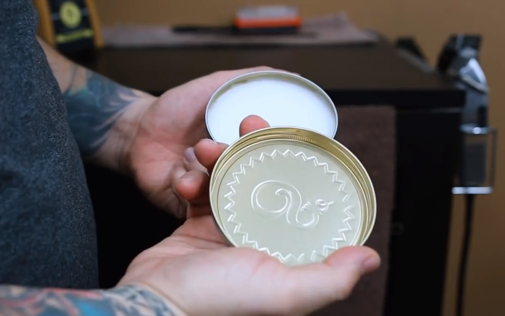 Suavecito Premium Blend Pomade